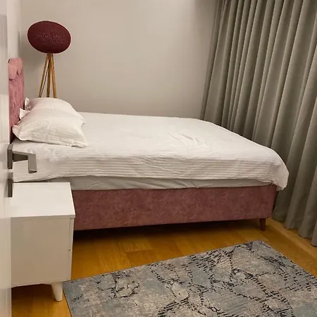 Ultra Lux Daire Apartment *